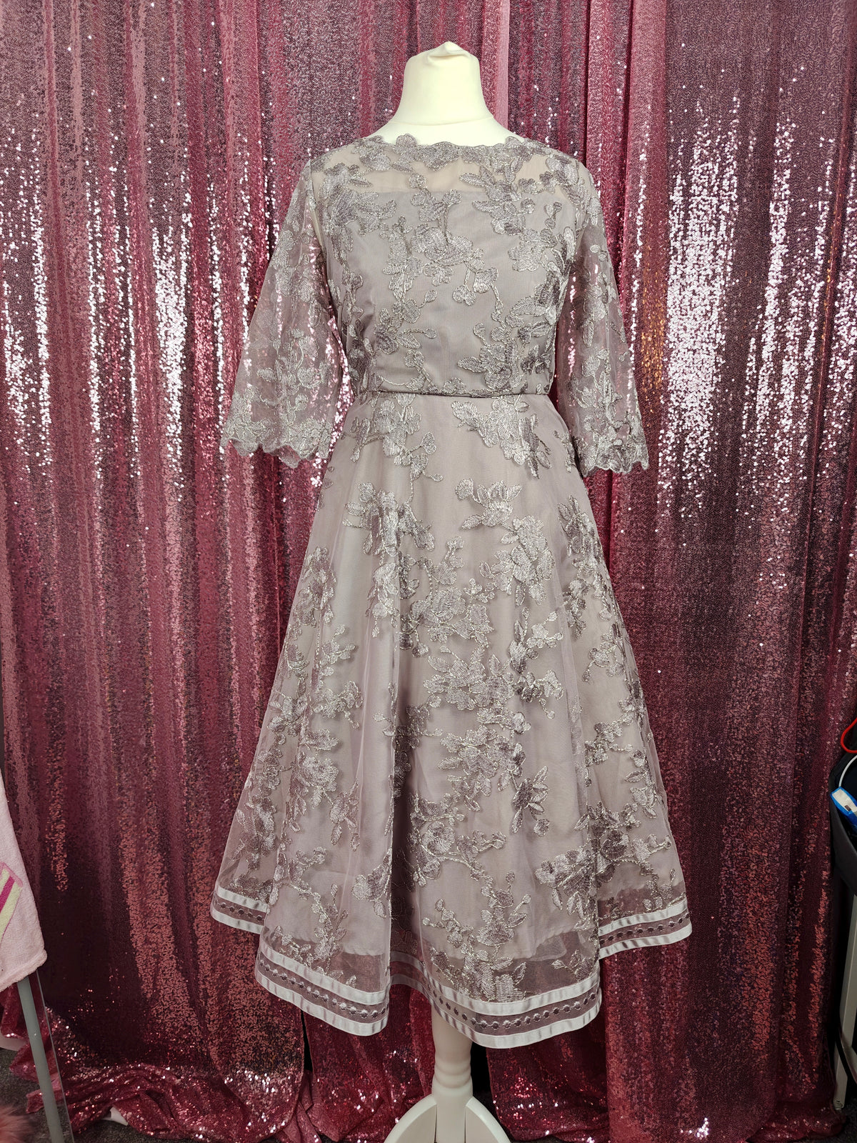Infine grey lilac organza applique lace midi dress size XS