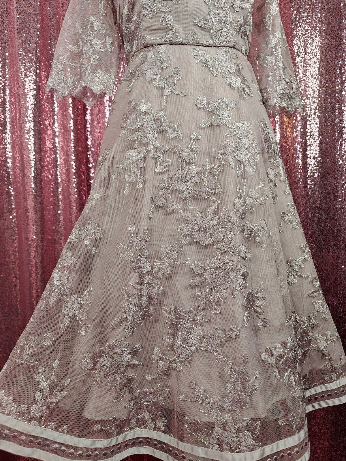 Infine grey lilac organza applique lace midi dress size XS