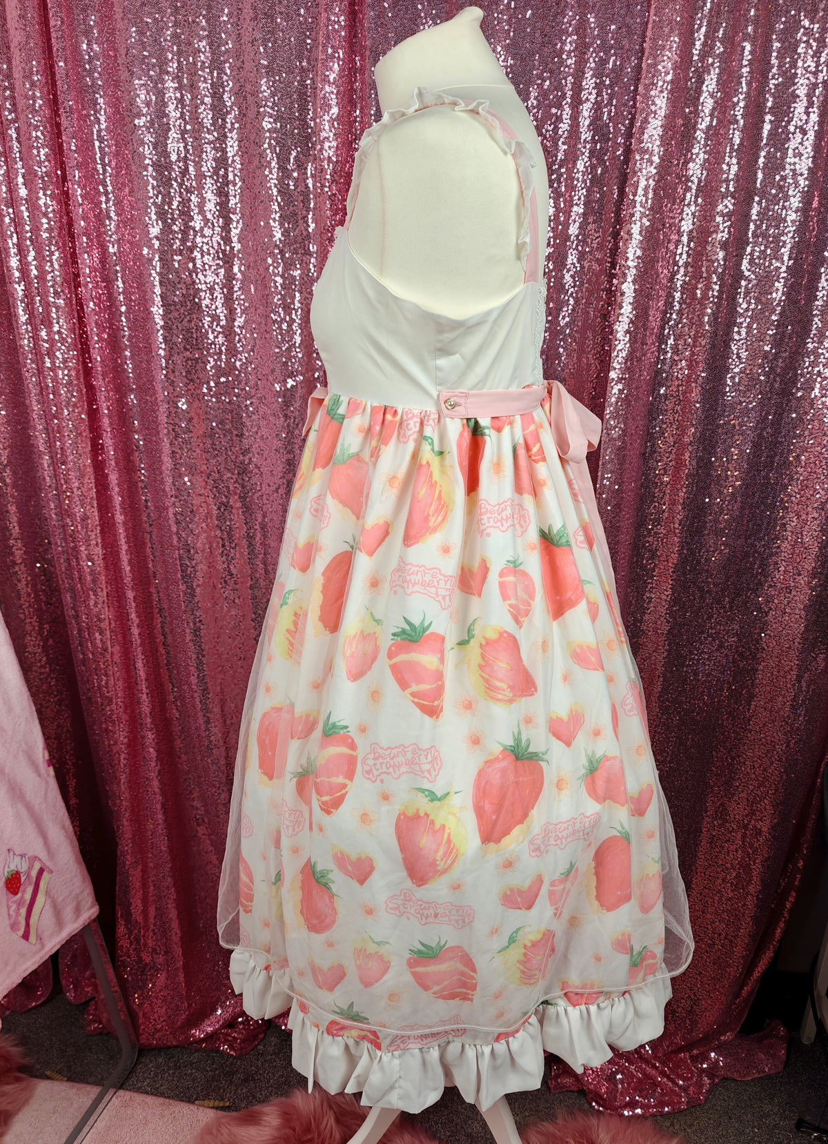Walnut kernel strawberry & cream motif JSK dress size M