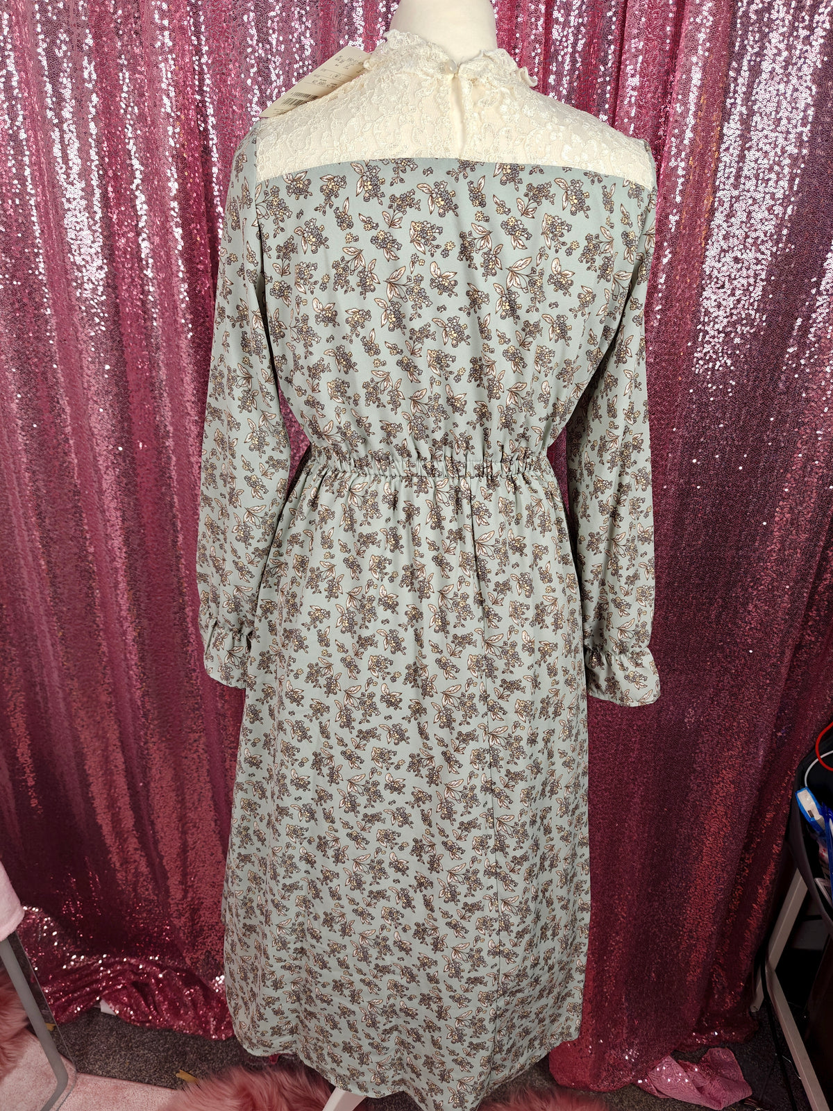Colza mint floral pattern lace trim prairie style full length dress size M